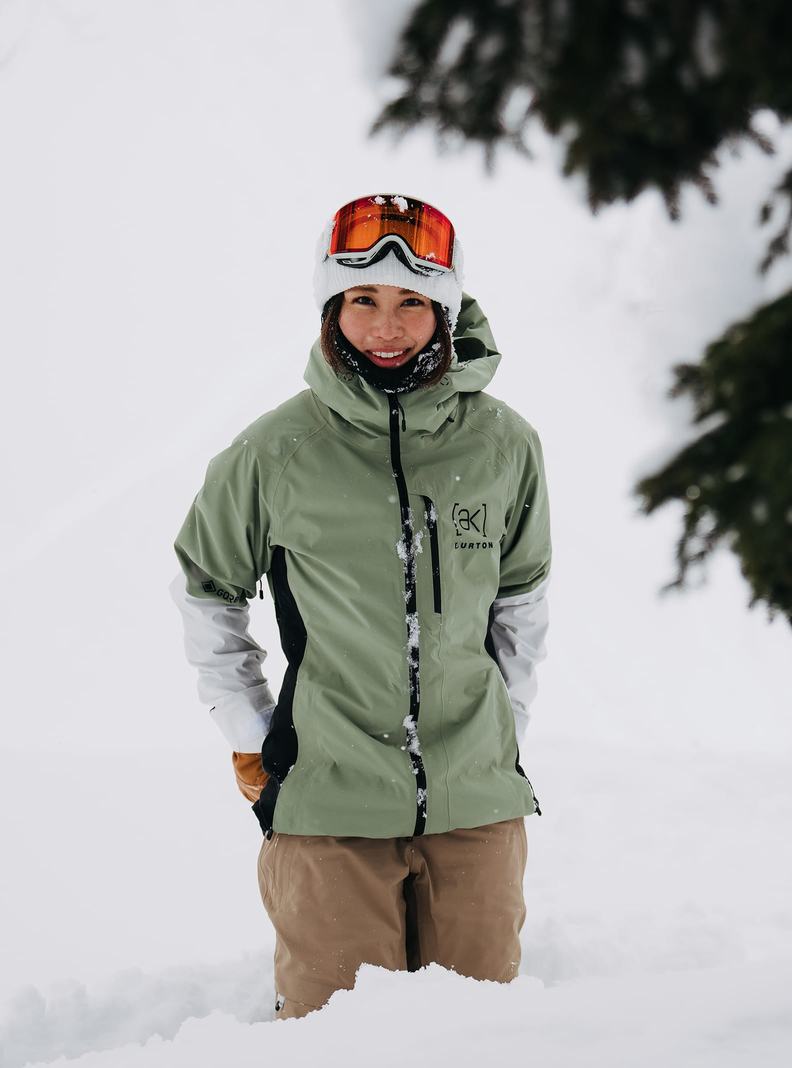 Green / White / Black Burton [ak] Upshift GORE-TEX 2L Women's Ski Jackets | WIVMEX106